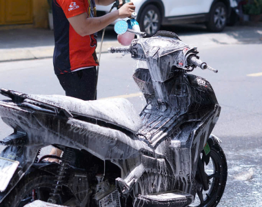 RỬA XE XE MÁY 