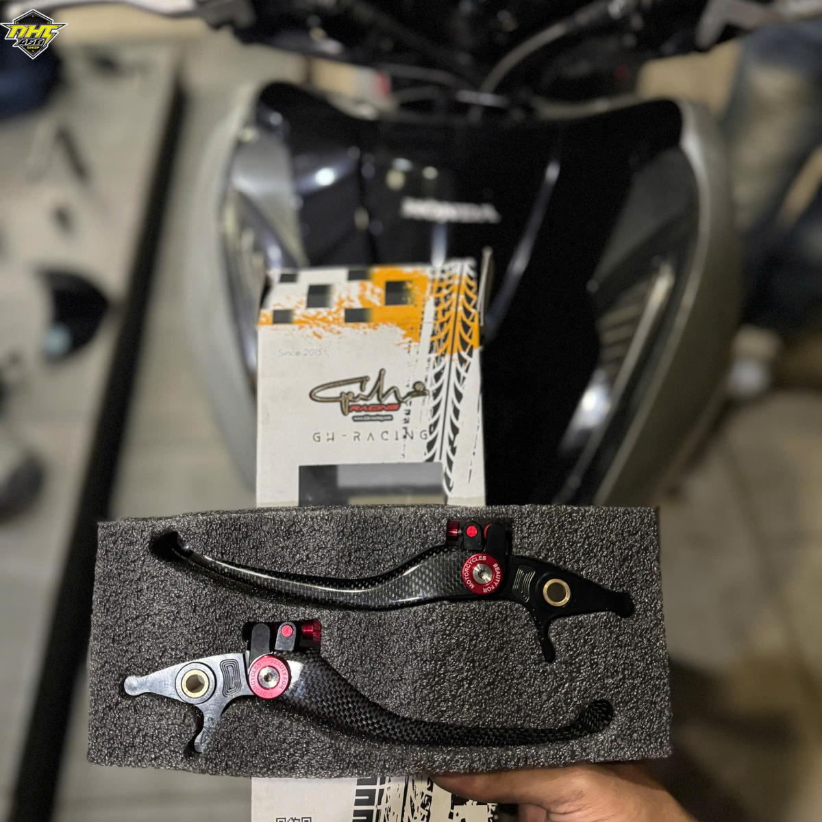 Tay thắng carbon GHracing SHVN 