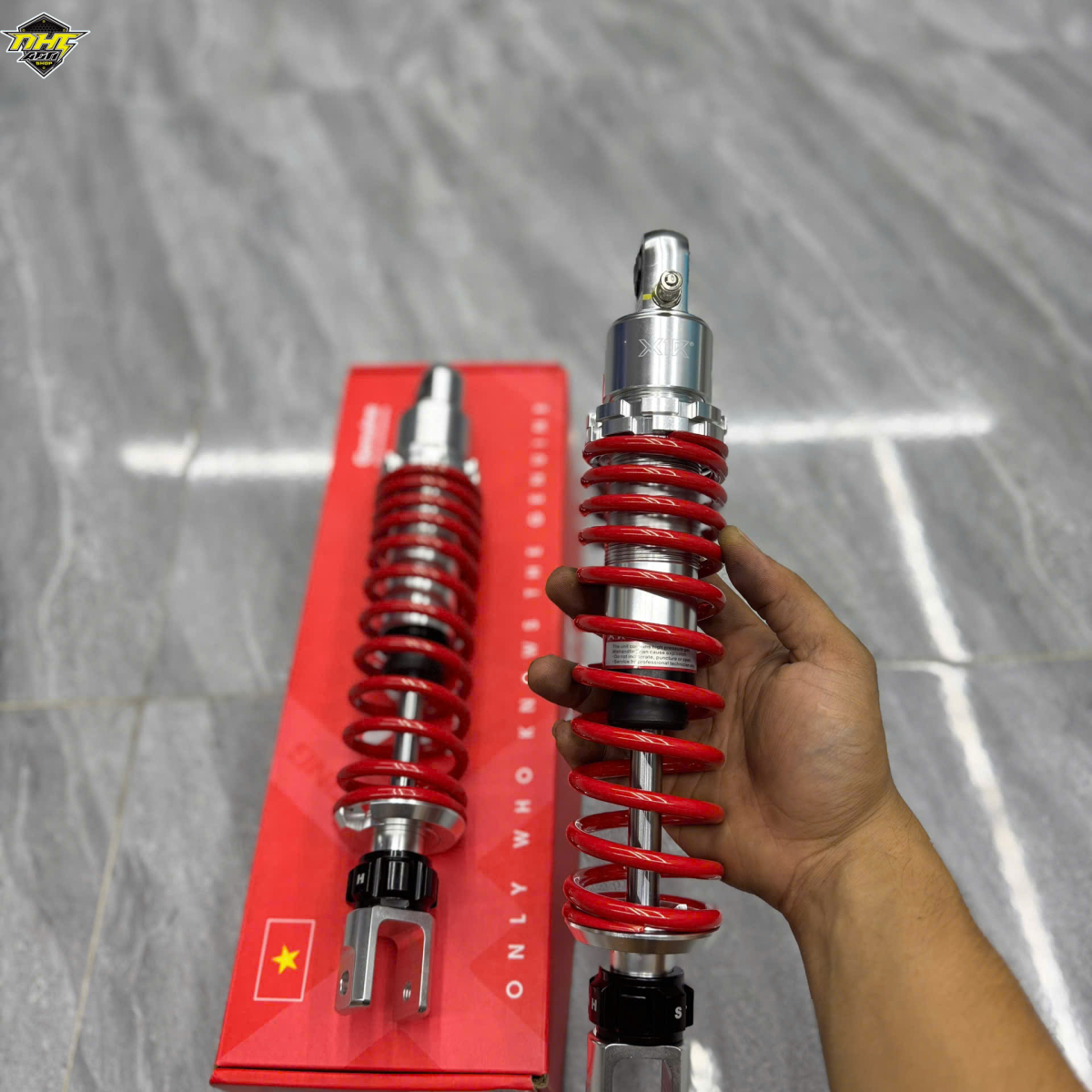PHUỘC X1R KO BÌNH DẦU 1 TĂNG CHỈNH REBOUND AB LÒ XO ĐỎ TY TRẮNG