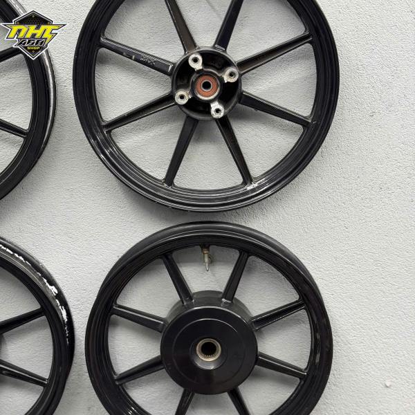 MÂM X1R 8C ĐEN BÓNG LIKE NEW