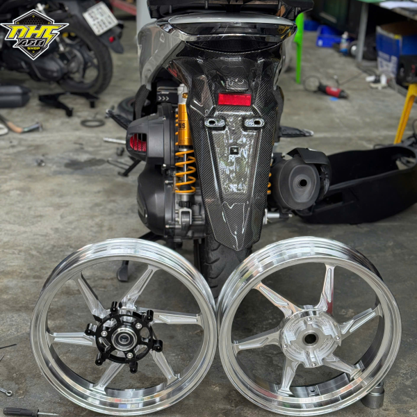 MÂM X1R 611 SH350I MÀU CROM
