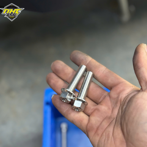 ỐC TREO GẮP 10LI40 TRỤ